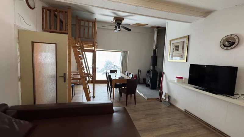 Velký apartmán - Jídelní stůl