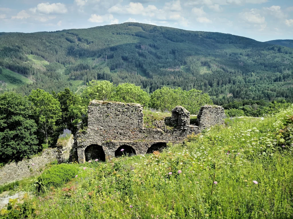 Hrad Tolštejn